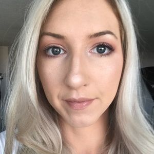 Meet your Posher, Noelle